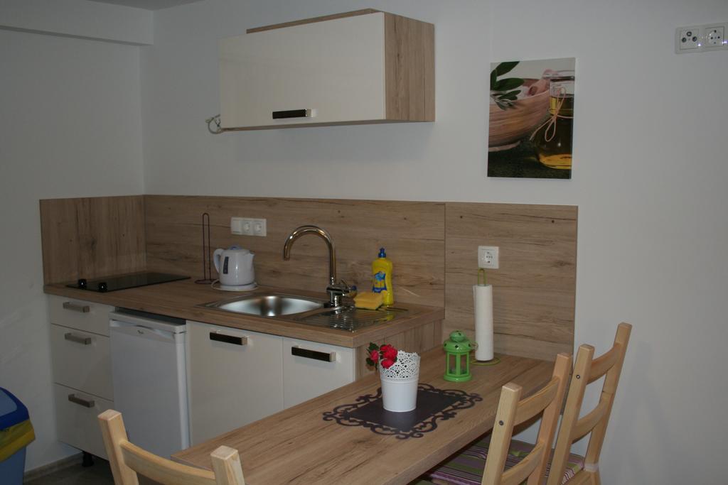 Guesthouse Villa Juric Crikvenica Exterior photo