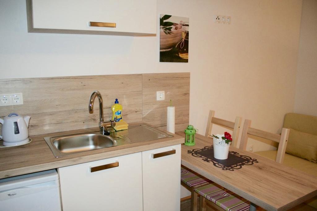 Guesthouse Villa Juric Crikvenica Exterior photo